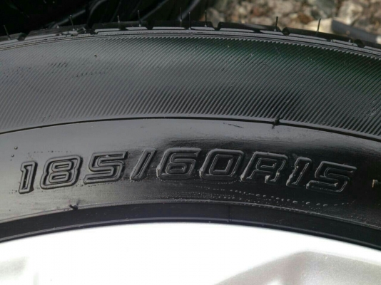 ขายแม็กยางถอดป้านแดง TOYOTA VIOS ขอย15 พร้อมยาง DUNLOP 185/60R15 ยางสัปดาห์ที่41ปี14 ตุ่มหน้ายางยังอยู่ สวยๆ จำนวน 1 ชุด พร้อมน๊อตแท้ 16 ตัว 8800 ขายแม็กยางถอดป้านแดง TOYOTA VIOS ขอย15 พร้อมยาง DUNLOP 185/60R15 ยางสัปดาห์ที่41ปี14 ตุ่มหน้ายางยังอยู่ สวยๆ จำนวน 1 ชุด พร้อมน๊อตแท้ 16 ตัว 8800