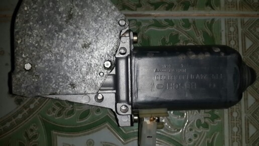 มอเตอร์ เกียร์คล้ายมอเตอร์ปัดน้ำฝน 200 บาท