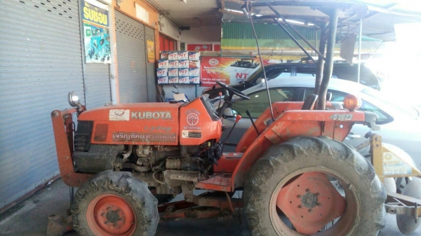 รถไถ คูโบต้า 34 แรงผาน 5 ขายแค่ 170,000 บาท