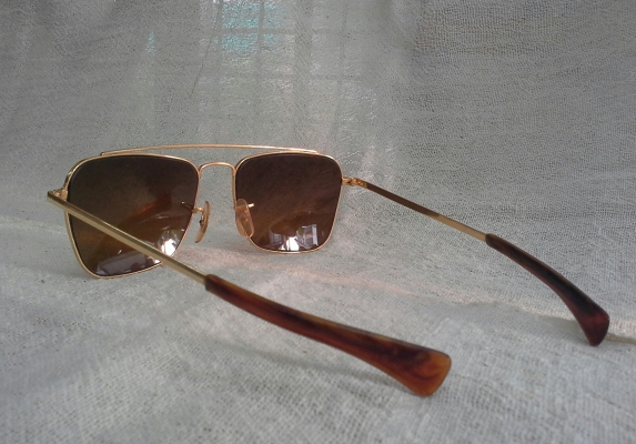 แว่นตาซุปตาร์ตัวจริง (ตัวท็อป) B&amp;L RAY-BAN CARAVAN USA