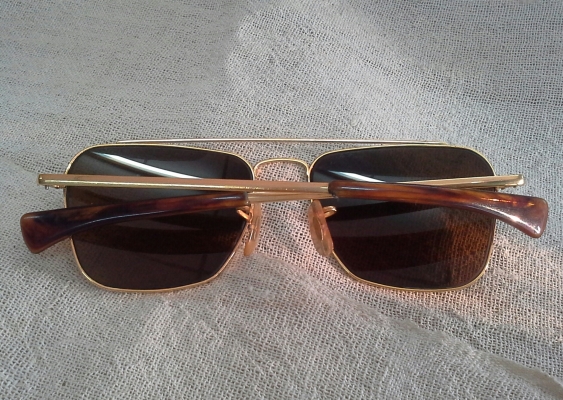 แว่นตาซุปตาร์ตัวจริง (ตัวท็อป) B&amp;L RAY-BAN CARAVAN USA