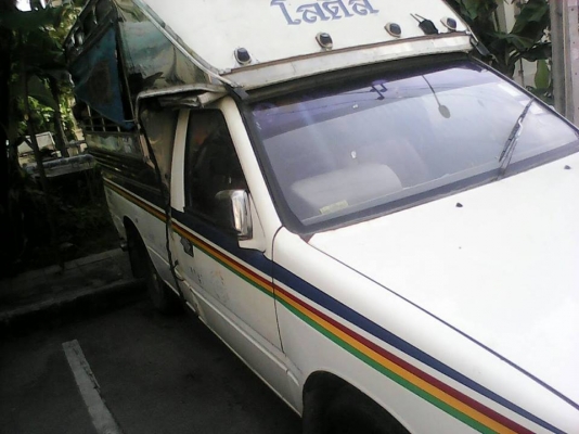 ขาย ISUZU  SPARK EX   ปี 1993  พาวเวอร์  เครื่องดี เเชสซี แอรเย็น ช่วงล่างดี    ไม่ผุ  ภายในไม่โทรม  พร้อมใช้ ภาษีขาด 56  เล่มพร้อม  087-6835269 สีตามสภาพคับ