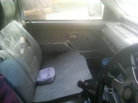 ขาย ISUZU  SPARK EX   ปี 1993  พาวเวอร์  เครื่องดี เเชสซี แอรเย็น ช่วงล่างดี    ไม่ผุ  ภายในไม่โทรม  พร้อมใช้ ภาษีขาด 56  เล่มพร้อม  087-6835269 สีตามสภาพคับ