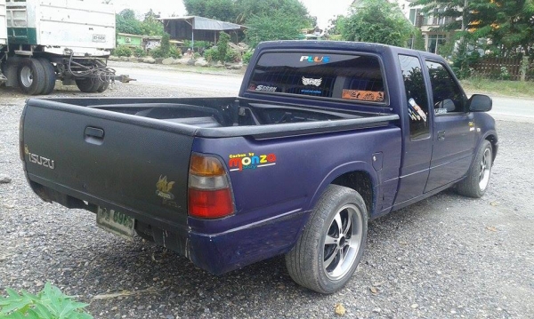 ขายอีซูซุ ดราก้อน เครื่อง 2.5 เทอร์โบ แต่งหล่อๆ สภาพพร้อมใช้