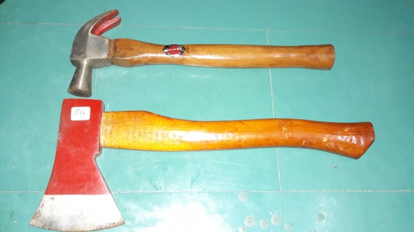 ขายค้อนตราเพชรงานเก่าเก็บ ขายค้อนตราเพชรงานเก่าเก็บ