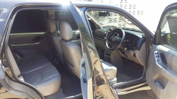 ขาย MAZDA TRIBUTE 2.3 super black SUV ปี 2004 แต่งสวยๆครับ