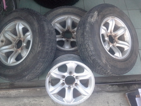 ล้อเล็บเหยี่ยว อีสุแท้ 6/139 ขอบ16*7 ออฟ7.5 สีเดิมๆ 1ชุด