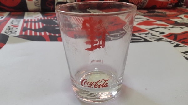 แก้วโค้ก ทรงสูง ฟุตบอลยูโร และลายอื่นๆ สภาพสวยเก่าเก็บ ใบละ 60