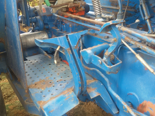 ขายรถไถฟอร์ด6600 เครื่องสี่สูบเสื่อลาย สวยๆเดิมๆ พร้อมไช้งาน ขายใน 385000บาท รถอยู่วังบัว คลองขลุง กำแพงเพชร สนใจสอบุถามได้ที่081 3655997 อำพร พาเจริญ ราคาต่อรองได้อีกนะครับ ขายรถไถฟอร์ด6600 เครื่องสี่สูบเสื่อลาย สวยๆเดิมๆ พร้อมไช้งาน ขายใน 385000บาท รถอยู่วังบัว คลองขลุง กำแพงเพชร สนใจสอบุถามได้ที่081 3655997 อำพร พาเจริญ ราคาต่อรองได้อีกนะครับ