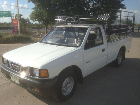 ขายครับTFR90. ปี40 หัวเดียว สีขาว.  เครื่องดี. คัสชีสวยตลอดเส้น คานน้ามีเผด. ภายในสวยมาก กะบะสวยลอนสวย. คอกเหล็กลงเล่มแล้วเรียบร้อย. ยางดี4เส้น เอกสารพร้อมโอน ราคา  75000. ต่อรองได้ครับ สนใจ0930693225