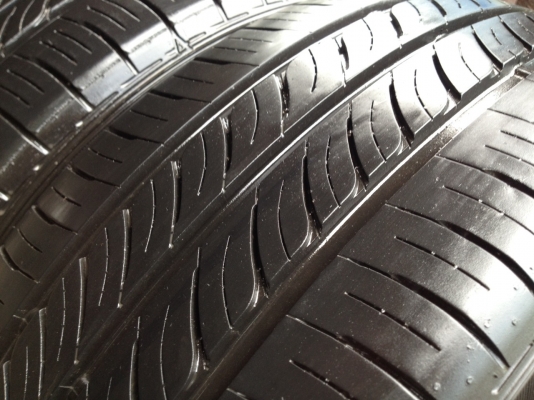 ยางDUNLOP 205 55R16ปี2014สวยถูกคุ้ม ยางDUNLOP 205 55R16ปี2014สวยถูกคุ้ม