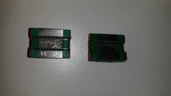 สไลด์ Hiwin เล็กๆ 100 บาท สไลด์ Hiwin เล็กๆ 100 บาท