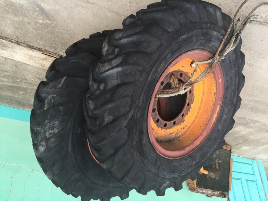 ขายด่วนล้อกระทะพร้อมยางดอกเต็ม 2ล้อ jh30 หม้อน้ำ1ลูก