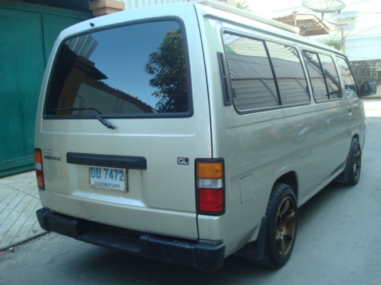 รถตู้พร้อมๆ