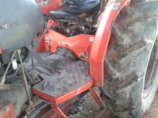 รถไถ่คูโบต้า   รุ่น 4508  ยอดนิยม  พร้อมใช้งาน   เล่มพร้อม..ขายถูกๆ นาทีทอง  ราคาต่อรองได้ค่ะ