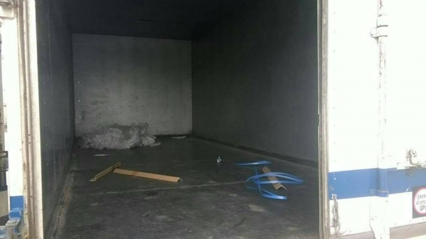 ขายรถ6ล้อตู้บรรทุก FC4Jปี48 ยาว5.50เมตร สภาพสวยพร้อมใช้งาน เอกสารพร้อมโอน สนใจโทร 090-8588220คุณนะ 093-3258446คุณบิว หรือเข้าดูสินค้าอื่นๆได้ที่ www.truck.in.th/498 หรือเพจFacebook ณรงค์ ซื้อขายรถมือสอง (เว็บไซต์ส่วนตัว) หรือFacebook ตลาดรถมือสอง คุณนะ