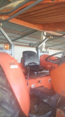 ขายรถไถ KUBOTA M6040 ใช้งาน2&times;&times;&times;ชม. อุปกรณ์ ดันหน้า-ผานหลัง สภาพพร้อมใช้งาน เอกสารพร้อมโอน สนใจโทร 090-8588220คุณนะ 093-3258446คุณบิว หรือเข้าดูสินค้าอื่นๆได้ที่ www.truck.in.th/498 หรือเพจFacebook ณรงค์ ซื้อขายรถมือสอง (เว็บไซต์ส่วนตัว)