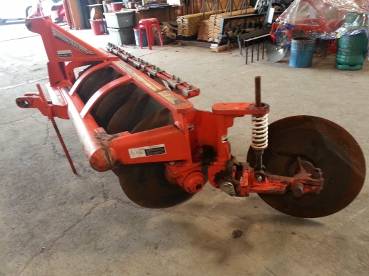 ผาน 6 * 24  ตราช้าง สภาพดี  ติดต่อ 081-7807317