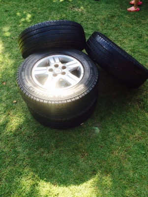 ขายยางพร้อมแม็ก michelin 215/70/15