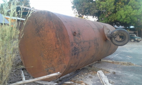 ขายถังน้ำมันมือสอง ความจุ 12,000 ลิตร 35,000 ขายแล้วครับ ขอบคุณเสี่ยระ จาก ร้อยเอ็ด และเสี่ยปื๊ด หนองบุุนนาก ที่ให้การอุปการะ ขอบคุณครับ