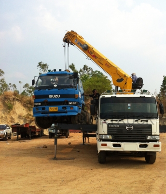 ขาย-ให้เช่า รถบรรทุก 12 ล้อ  ติดเครน 16 ตัน 086-8053515