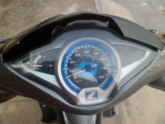 รถบ้านเวฟ125ไอ(ปลาวาฬ)