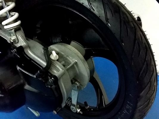 mio125 i MX สีดำ ลายใหม่  ล้อแมกซ์ใหม่ ยางใหม่หน้าหลัง รถเดือน พ.ค. ปี 57  ไมล์ 6 พันโลเท่านั้น โปรโมชั่น 29900