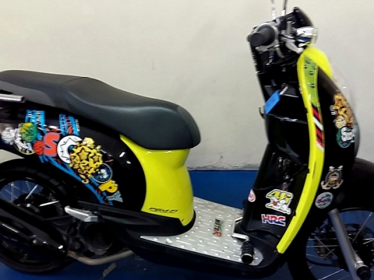 SCOOPY-I สีดำ เครื่องเดิม แต่งสวยภายนอก ตามรูป  เครื่องหัวฉีดประหยัดน้ำมัน รถเดือน กันายน ปี54 ฟรีโอนเลย 23900