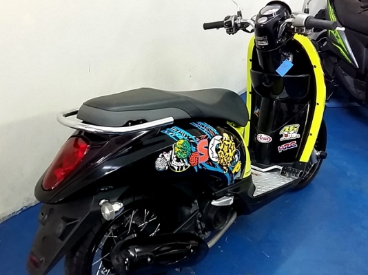 SCOOPY-I สีดำ เครื่องเดิม แต่งสวยภายนอก ตามรูป  เครื่องหัวฉีดประหยัดน้ำมัน รถเดือน กันายน ปี54 ฟรีโอนเลย 23900