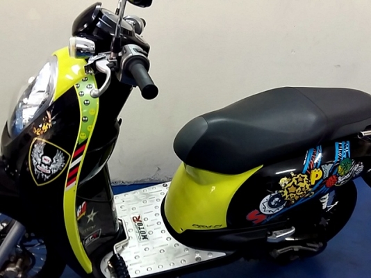SCOOPY-I สีดำ เครื่องเดิม แต่งสวยภายนอก ตามรูป  เครื่องหัวฉีดประหยัดน้ำมัน รถเดือน กันายน ปี54 ฟรีโอนเลย 23900