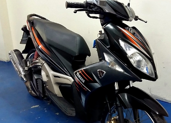 nuovo Elegance สีดำเทา 135 cc. รุ่นนี้ ทน แกร่งเครื่องใหญ่ ขับดี รถเดือน สิงหาคม ปี 55 ไมล์ 1หมื่นโล  แถม 3รายการ  22900