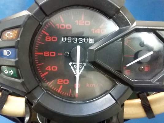 TTX  สีดำเทา ลายทหาร ลิมิเต็ด ลายนี้หายากแล้ว รถเดือน ก.พ. ปี 56 ระบบหัวฉีด ประหยัดนํ้ามัน ของแถม 3 รายการ 30900