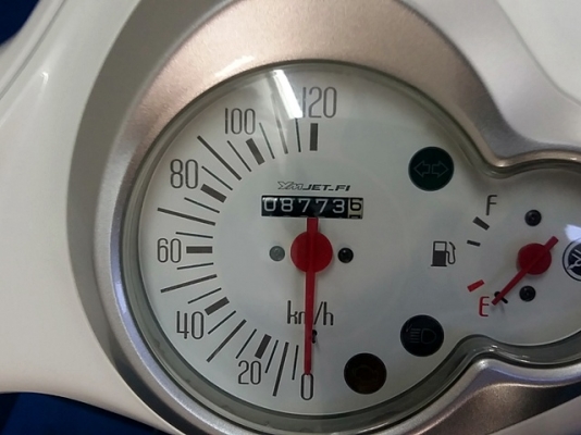 filano สีขาว พิมนิยม รถขับสบาย สไตล์รถป๊อป แต่ขับดีกว่าเยอะ  รถเดือน มีนาคม ปี55 ไมล์ 8 พันโล ฟรีโอน แถม 4 รายการ 26900