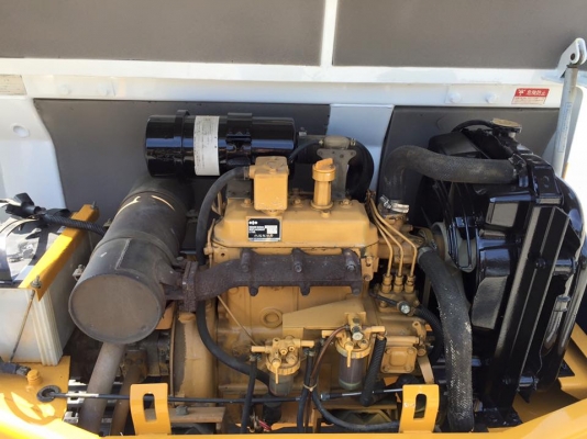 รถขุด KOMATSU PC20-6 มือสองทำสีใหม่ นำเข้าญี่ปุ่น