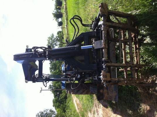 ขายรถไถคีบอ้อย