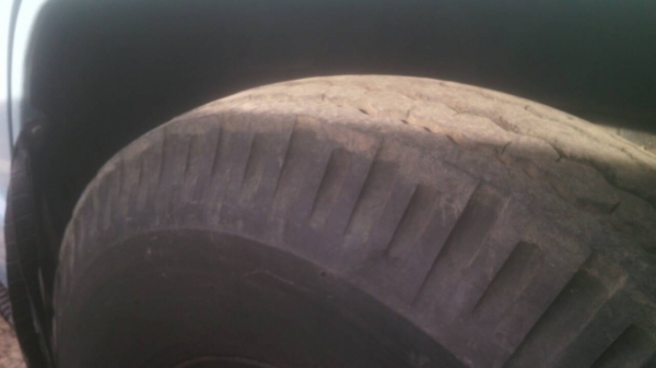 ISUZU. NKR. 110 รถห้างแท้ปี39 เลขไมล์แสนกว่ารถเดิมสวยทั้งคันชื้อใช้ไม่ผิดหวัง สนใจติดต่อ 0835601591 หรือ 0903494058