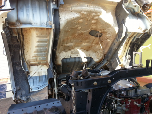 ขาย 6  ล้อ เมก้า ซีรี่ 500  fc 9 j  175 แรง  ปี 55  (วิ่ง  70,000 โล) รถสวย เล่มทะเบียนพร้อม    โทร 085 -7282756