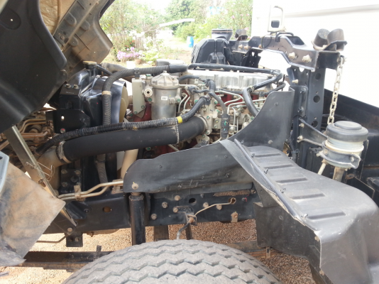 ขาย 6  ล้อ เมก้า ซีรี่ 500  fc 9 j  175 แรง  ปี 55  (วิ่ง  70,000 โล) รถสวย เล่มทะเบียนพร้อม    โทร 085 -7282756