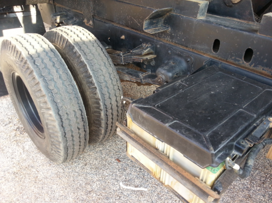 ขาย 6  ล้อ เมก้า ซีรี่ 500  fc 9 j  175 แรง  ปี 55  (วิ่ง  70,000 โล) รถสวย เล่มทะเบียนพร้อม    โทร 085 -7282756