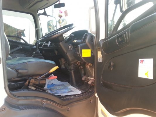 ขาย 6  ล้อ เมก้า ซีรี่ 500  fc 9 j  175 แรง  ปี 55  (วิ่ง  70,000 โล) รถสวย เล่มทะเบียนพร้อม    โทร 085 -7282756