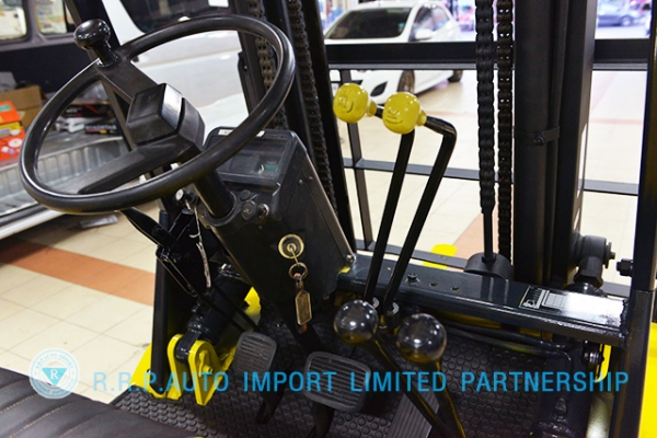 ขายรถโฟล์คลิฟท์มือสอง MITSUBISHI  รุ่น FG20-0044  ราคา 165,000 บาท นำเข้าจากประเทศญี่ปุ่น 100\% ไม่เคยใช้งานในประเทศไทย