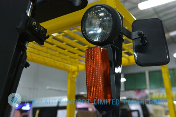 ขายรถโฟล์คลิฟท์มือสอง MITSUBISHI  รุ่น FG20-0044  ราคา 165,000 บาท นำเข้าจากประเทศญี่ปุ่น 100\% ไม่เคยใช้งานในประเทศไทย