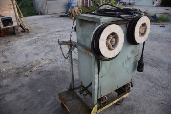 เครื่องเชื่อมCo2 เก่านอกตามสภาพ ราคา  15,000บาท