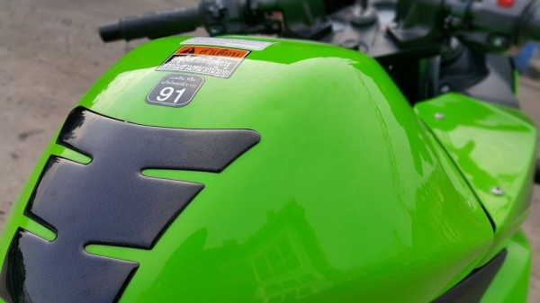 Ninja250 ปลายปี 2011 วิ่งน้อย Special edition สภาพสวย ไม่ล้มไม่ชน Ninja250 ปลายปี 2011 วิ่งน้อย Special edition สภาพสวย ไม่ล้มไม่ชน