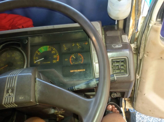 ขายรถบรรทุกสิบล้อดัมพ์ Mitsubishi MA เครื่อง 6D16-195 แรง ปี 44 ซีเรียล 22,xxx กระบะดัมพ์สามมิตร