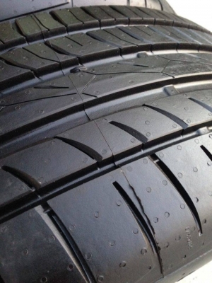 ยางใหม่เก่าปี Continental 225-55-17 ปี 14 ครบชุด 4 เส้น 7000 ยางสวยตุ่มหน้ายางยังอยู่สวยๆไม่มีปะ ไม่บวมดอกเต็มๆยางเหลือเยอะวิ่งใด้อีกนานค่ะ ยางใหม่เก่าปี Continental 225-55-17 ปี 14 ครบชุด 4 เส้น 7000 ยางสวยตุ่มหน้ายางยังอยู่สวยๆไม่มีปะ ไม่บวมดอกเต็มๆยางเหลือเยอะวิ่งใด้อีกนานค่ะ