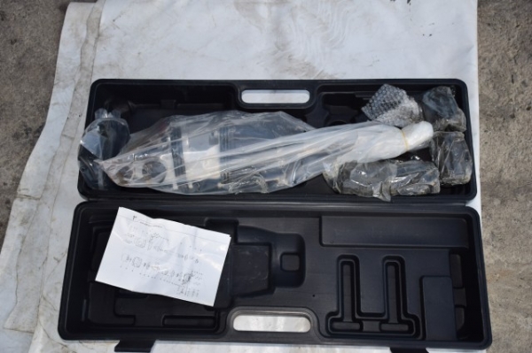 บล๊อกลม อะชิตะ เกรดA พร้อมใช้งานทนทาน ของใหม่ พร้อมลูกบล๊อก ตามรูป ราคา 12,000บาท