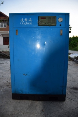 ปั๊มลมเก๊านอกตามสภาพ ยี่ห้อ linghein ของไต้หวั๋น ขนาด15แรง ไฟ380 V. ขายถูก ราคา 18,000บาท ปั๊มลมเก๊านอกตามสภาพ ยี่ห้อ linghein ของไต้หวั๋น ขนาด15แรง ไฟ380 V. ขายถูก ราคา 18,000บาท