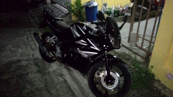 ฝากขายHONDA CBR 150cc. สีดำ ตัวแรกคาร์บู ฝากขายHONDA CBR 150cc. สีดำ ตัวแรกคาร์บู