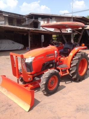 แทรกเตอร์คูโบต้า 3608 สภาพดีมากพร้อมใช้งานมีผานดันหน้าและโรตารี่ แทรกเตอร์คูโบต้า 3608 สภาพดีมากพร้อมใช้งานมีผานดันหน้าและโรตารี่